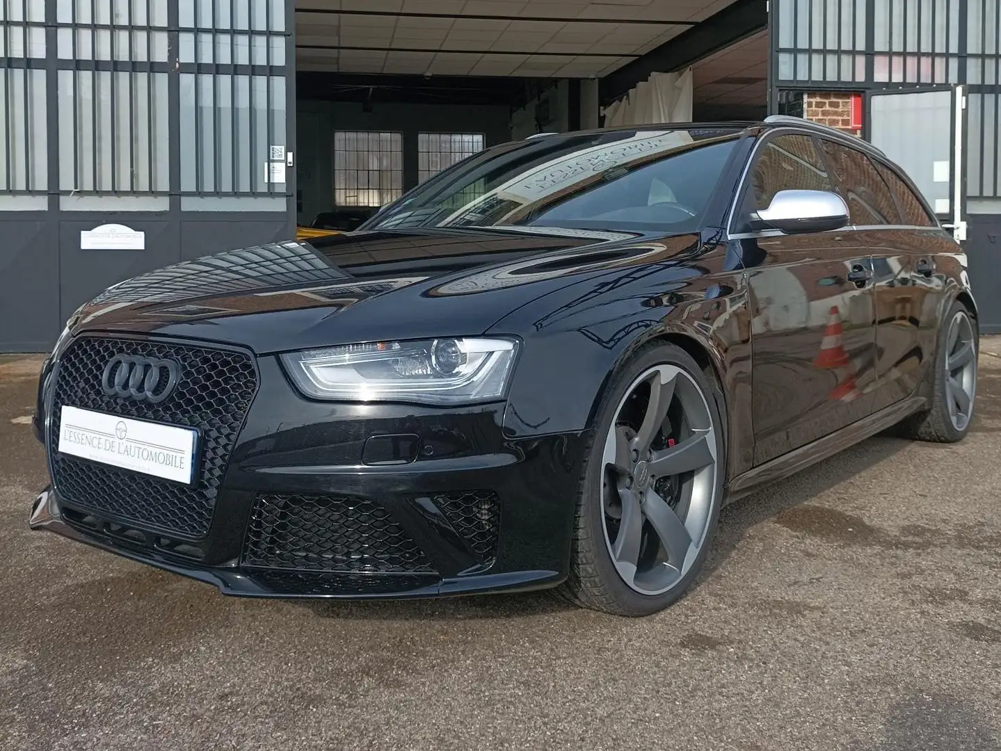 Audi RS4 Avant V8 4.2 FSI 450 Quattro S Tronic 7 Noir - 1