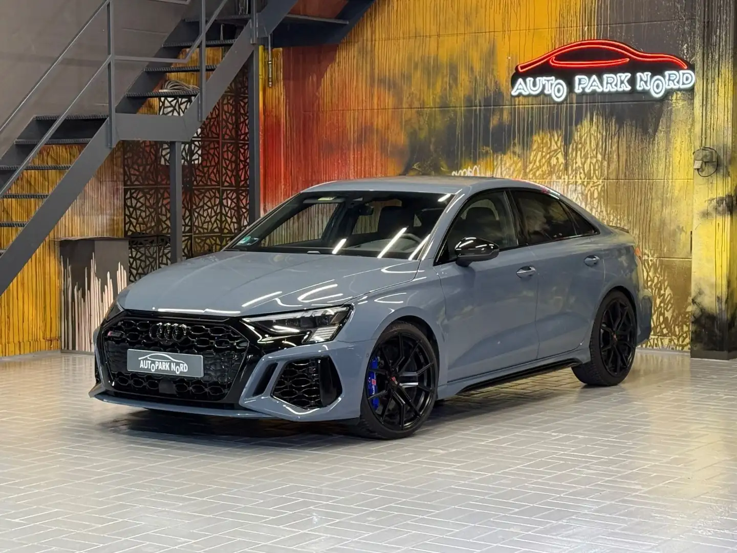 Audi RS3 Lim. 2.5 TFSI quattro~MATRIX~542 PS MTM~HUD Gris - 1