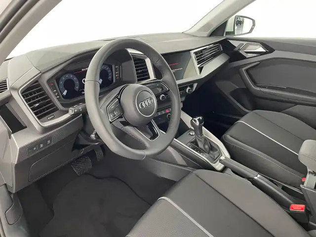 Audi A1 view 8