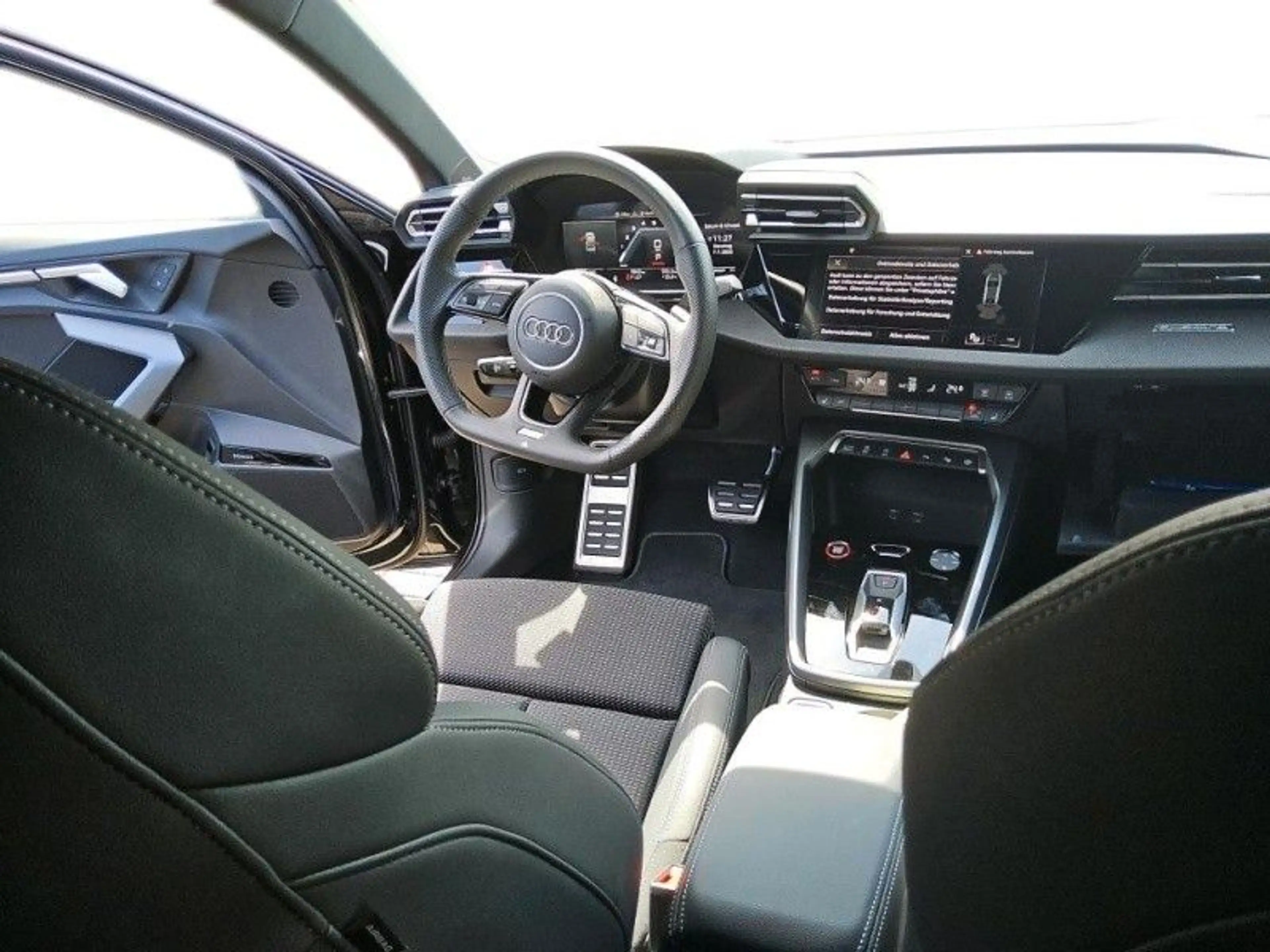 Audi S3 Limousine 2.0 TFSI quattro — photo 11