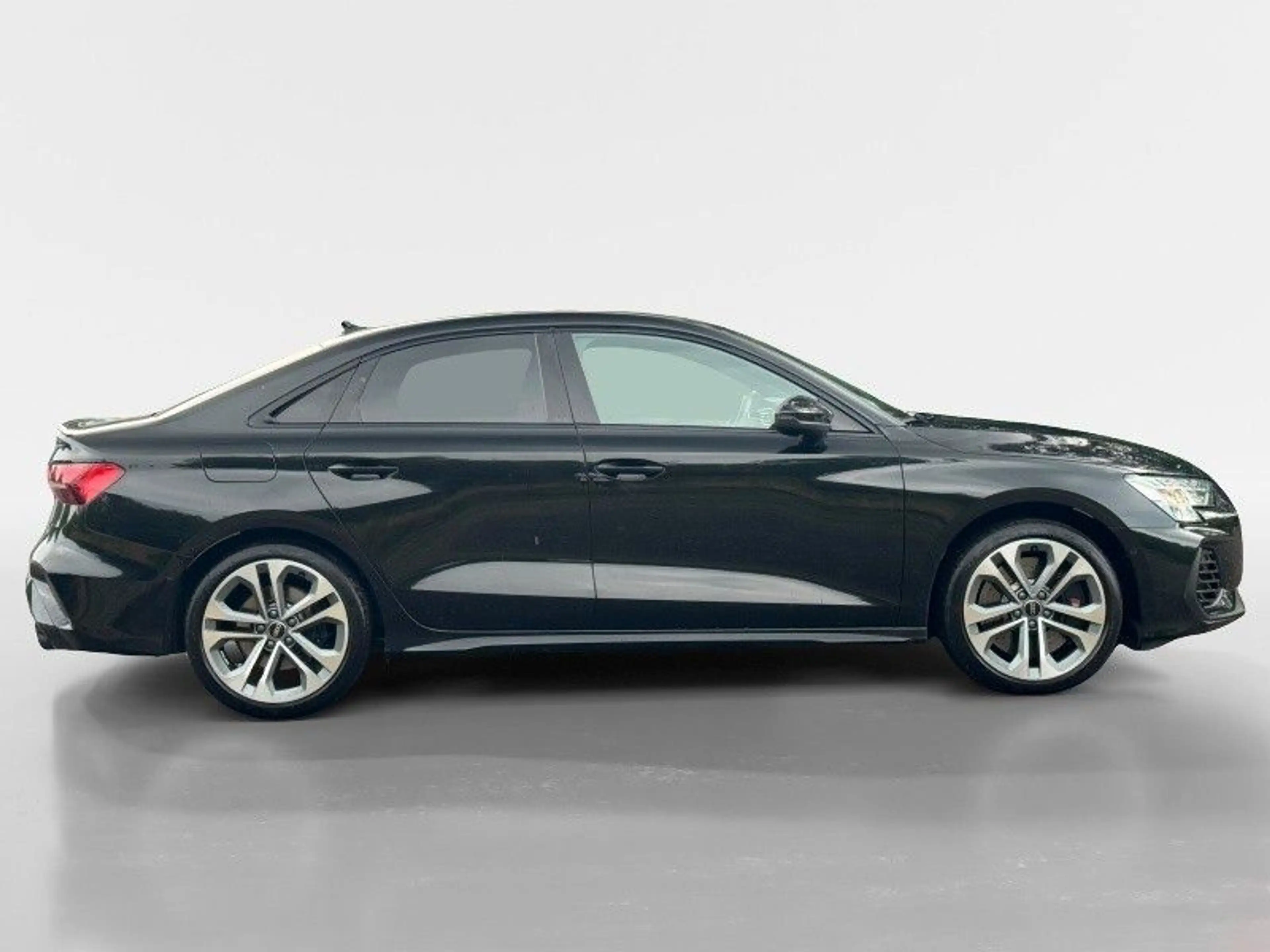 Audi S3 Limousine 2.0 TFSI quattro — photo 7