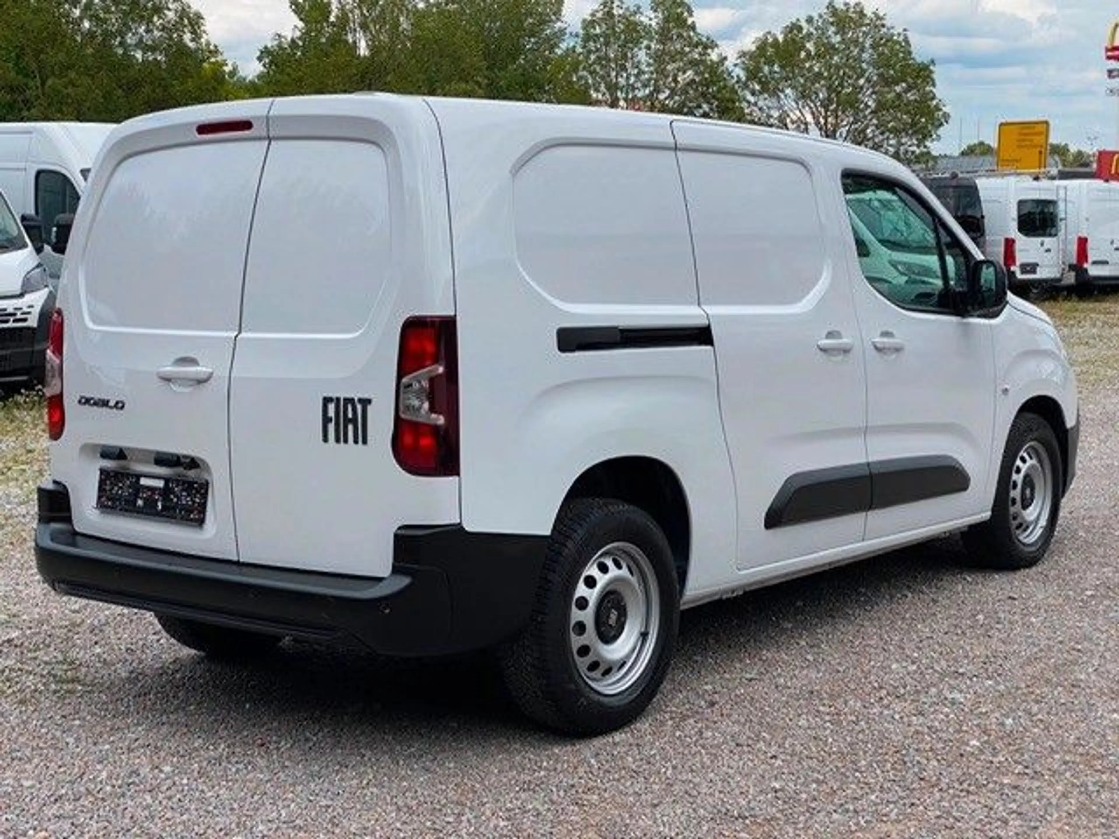 Fiat Doblo Kastenwagen XL 1.5 Klima Kamera — photo 4