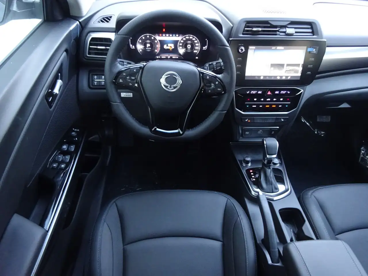 SsangYong Tivoli Grand 1,5 T-GDI 2WD AT Sapphire TotwAss Gsd Ledr, миниатюра 4