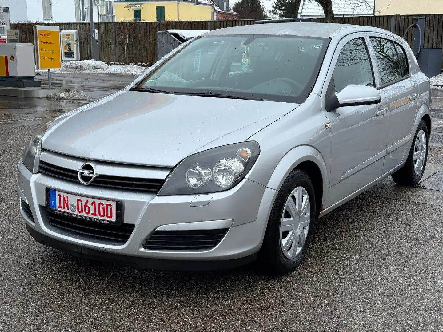 Opel Astra H Lim. Edition Silber - 1
