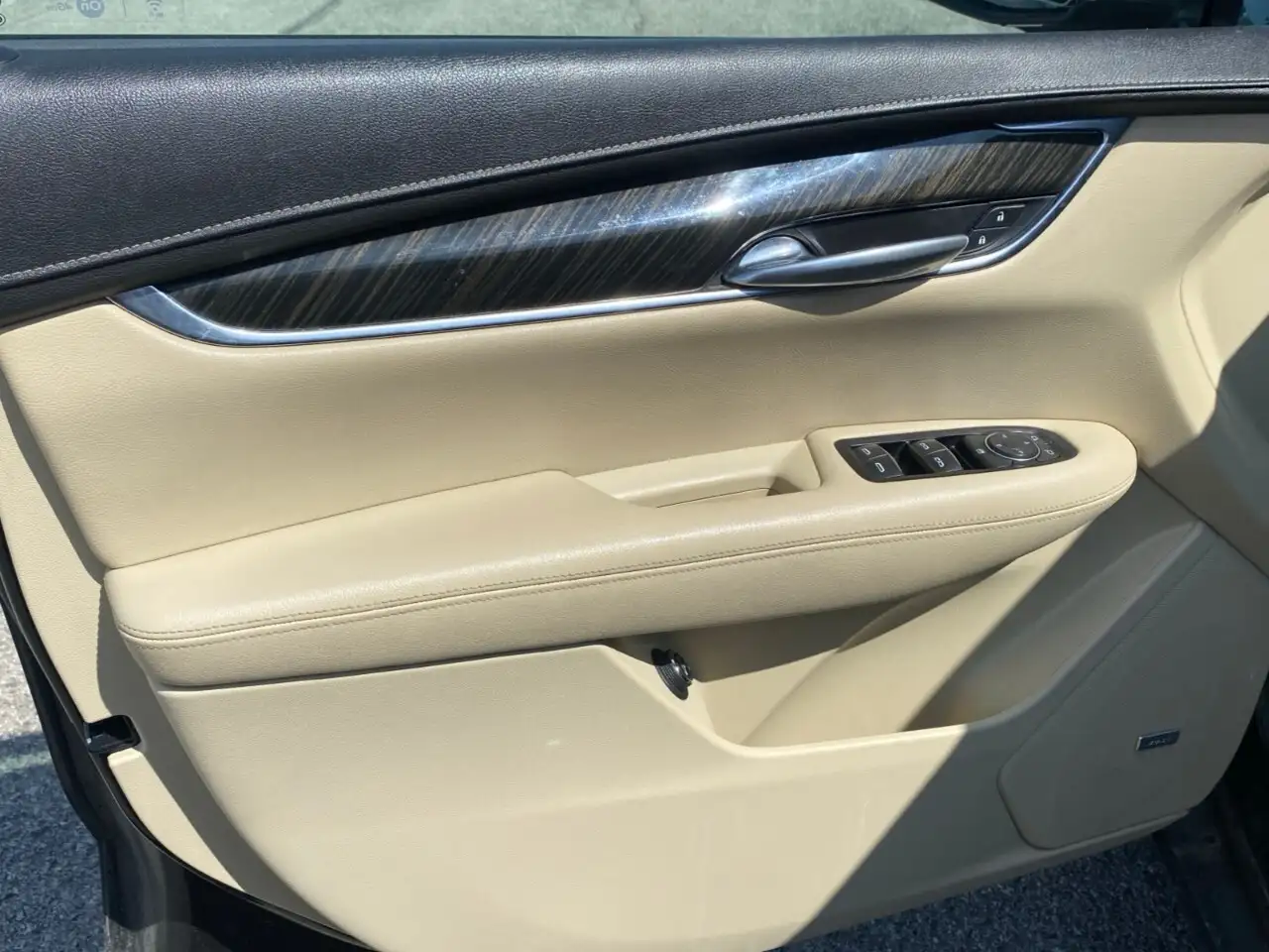 Cadillac XT5 снимка Cadillac XT5
