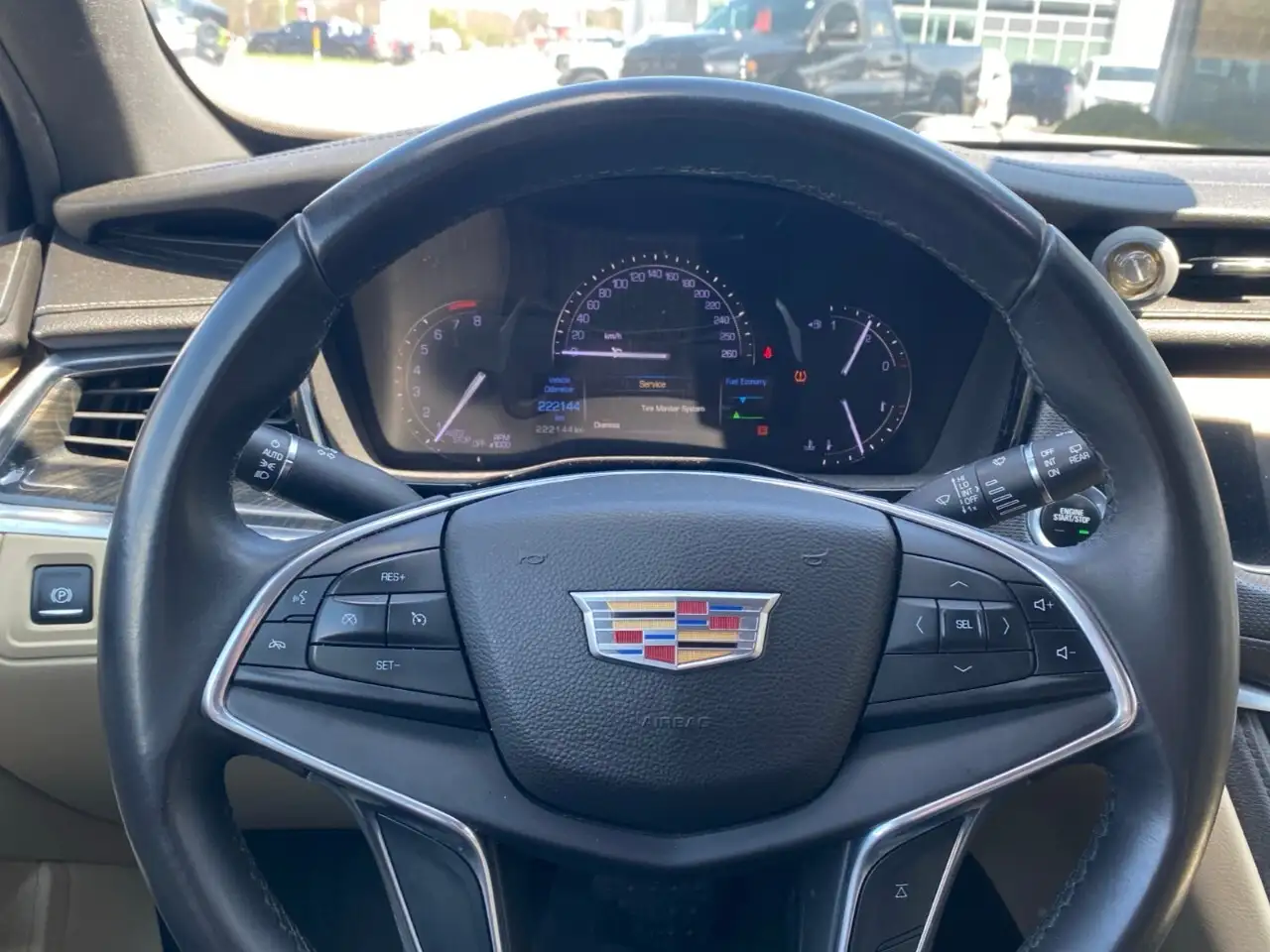 Cadillac XT5 снимка Cadillac XT5