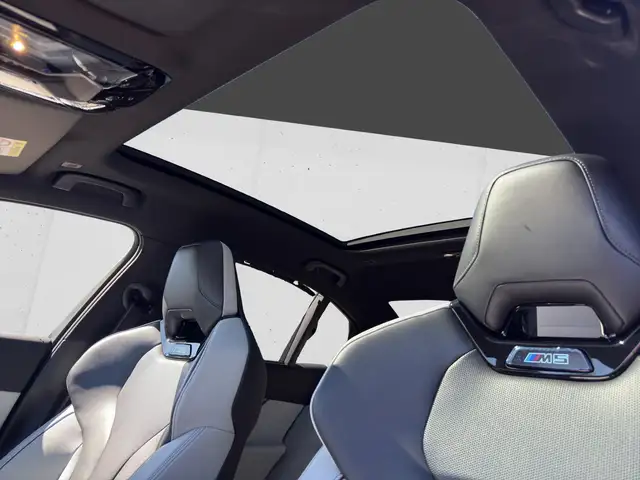 BMW M5 Ansicht 18