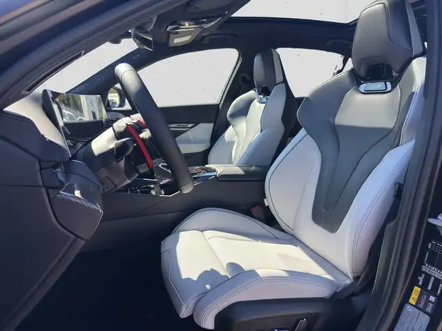 BMW M5 Ansicht 9