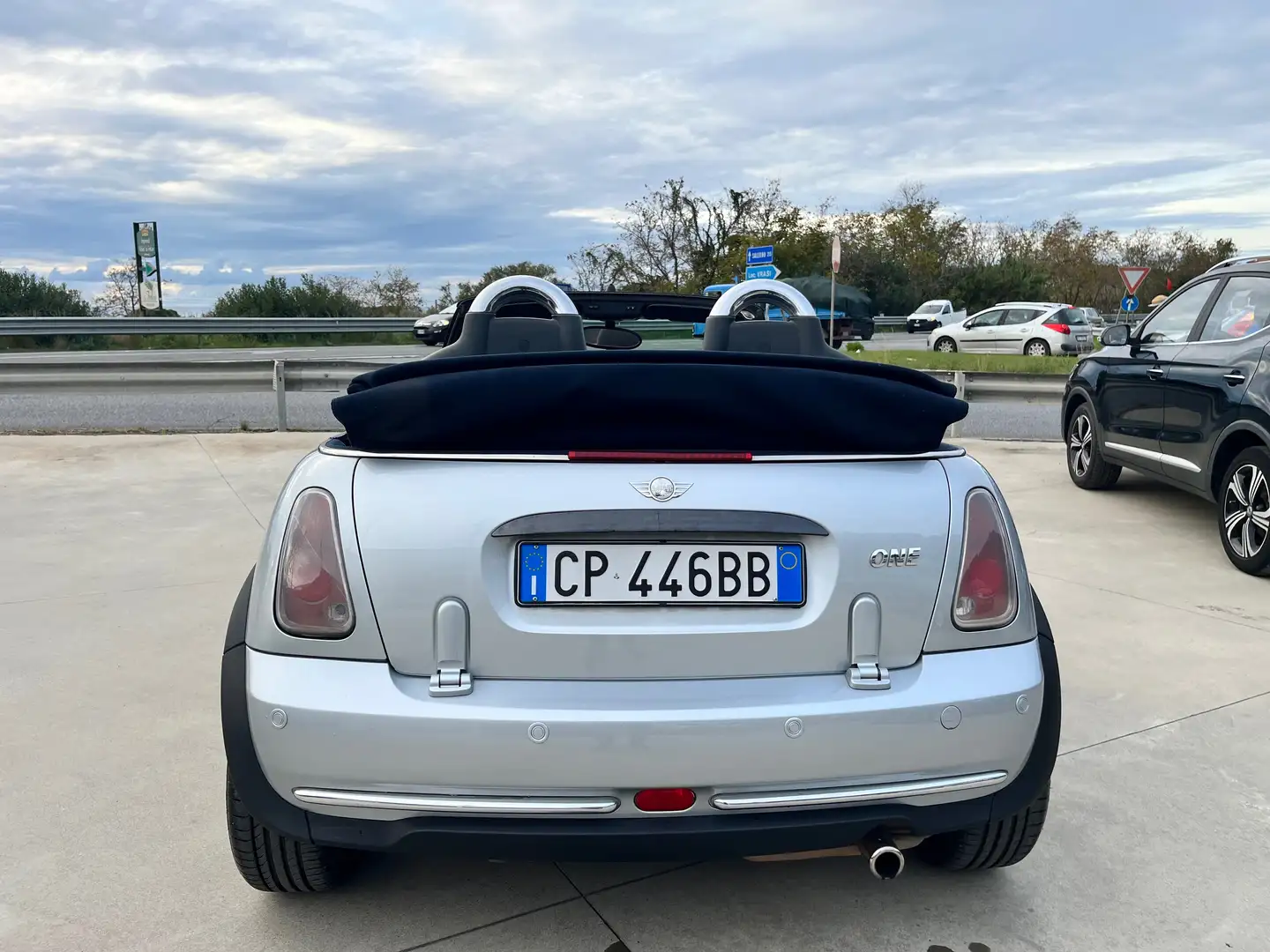 MINI One Cabrio Cabrio 1.6 Grau - 1