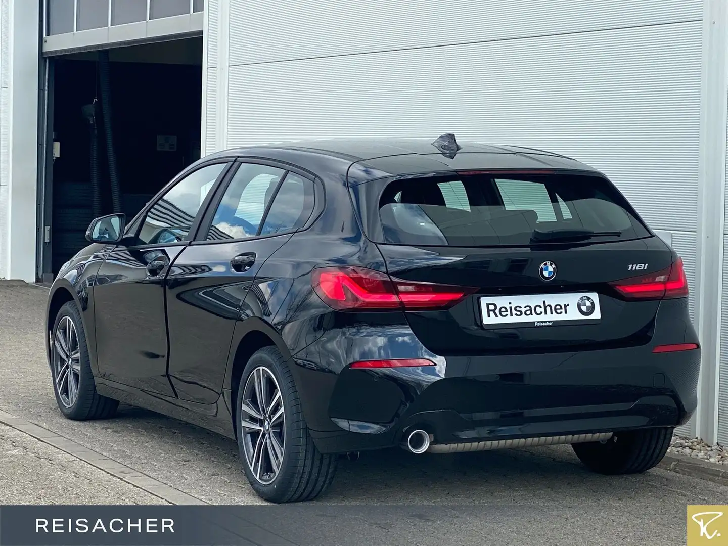 BMW 118 i Advantage LCPro.LED,SHZ,PDCv+h,DAB Schwarz - 2