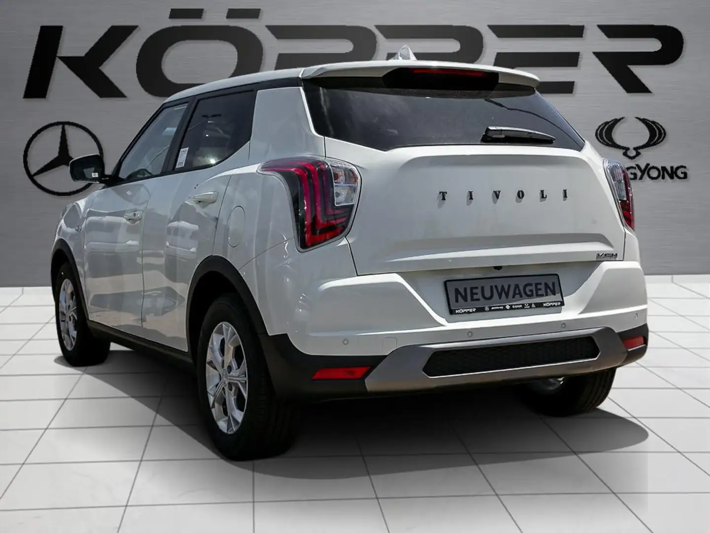 KGM Tivoli Nomad Automatik Grand White Edition Wit - 2