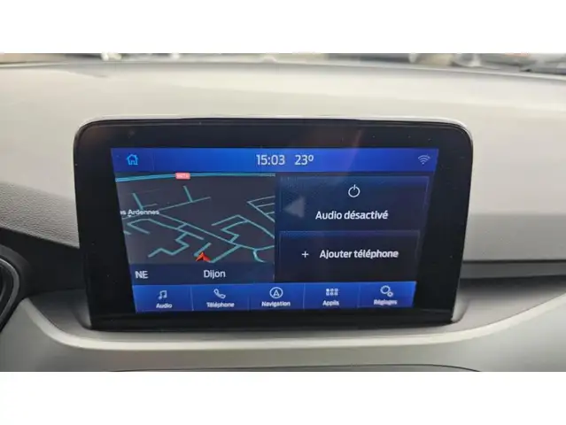 Ford Focus view 12