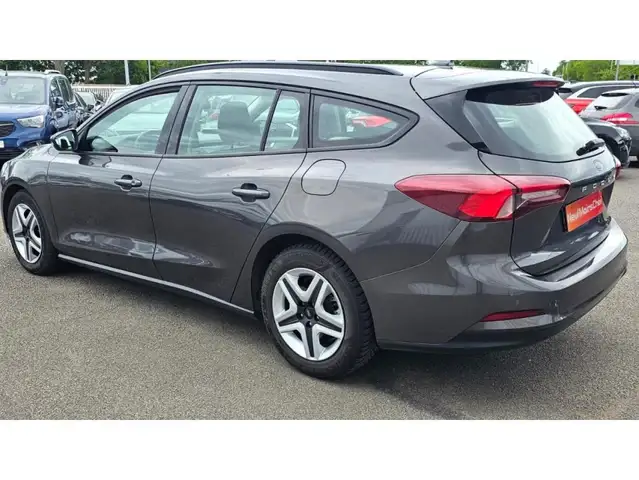 Ford Focus view 20