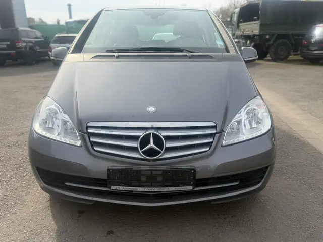 Mercedes-Benz A 180 Teilleder/ Klima/Sitzeizung