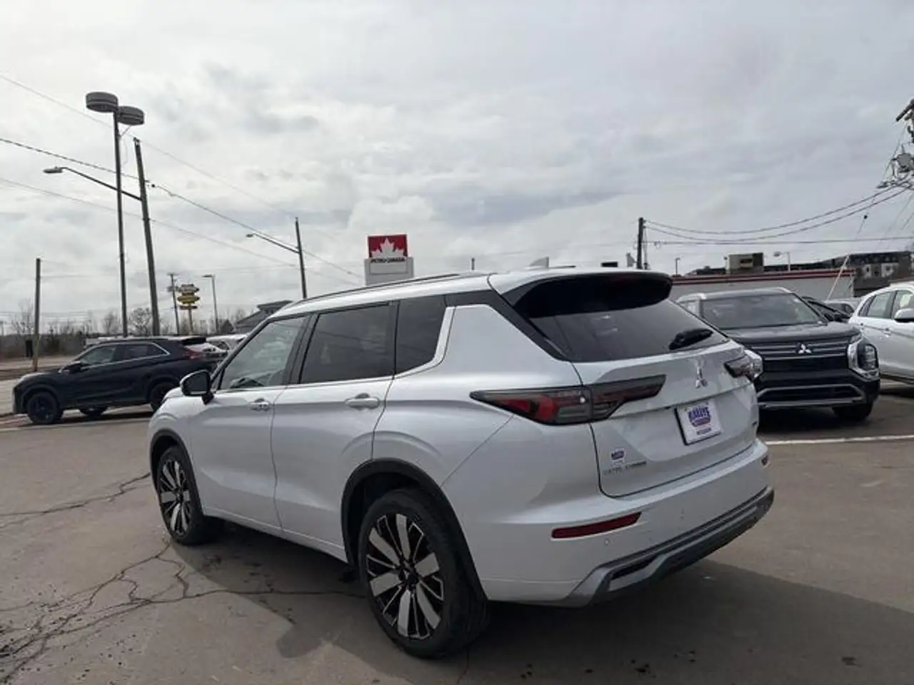 Mitsubishi Outlander снимка Mitsubishi Outlander