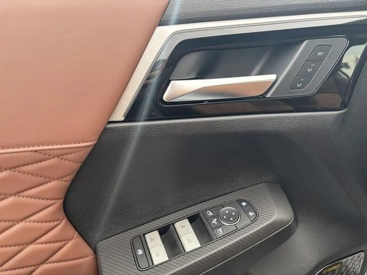 Mitsubishi Outlander снимка Mitsubishi Outlander