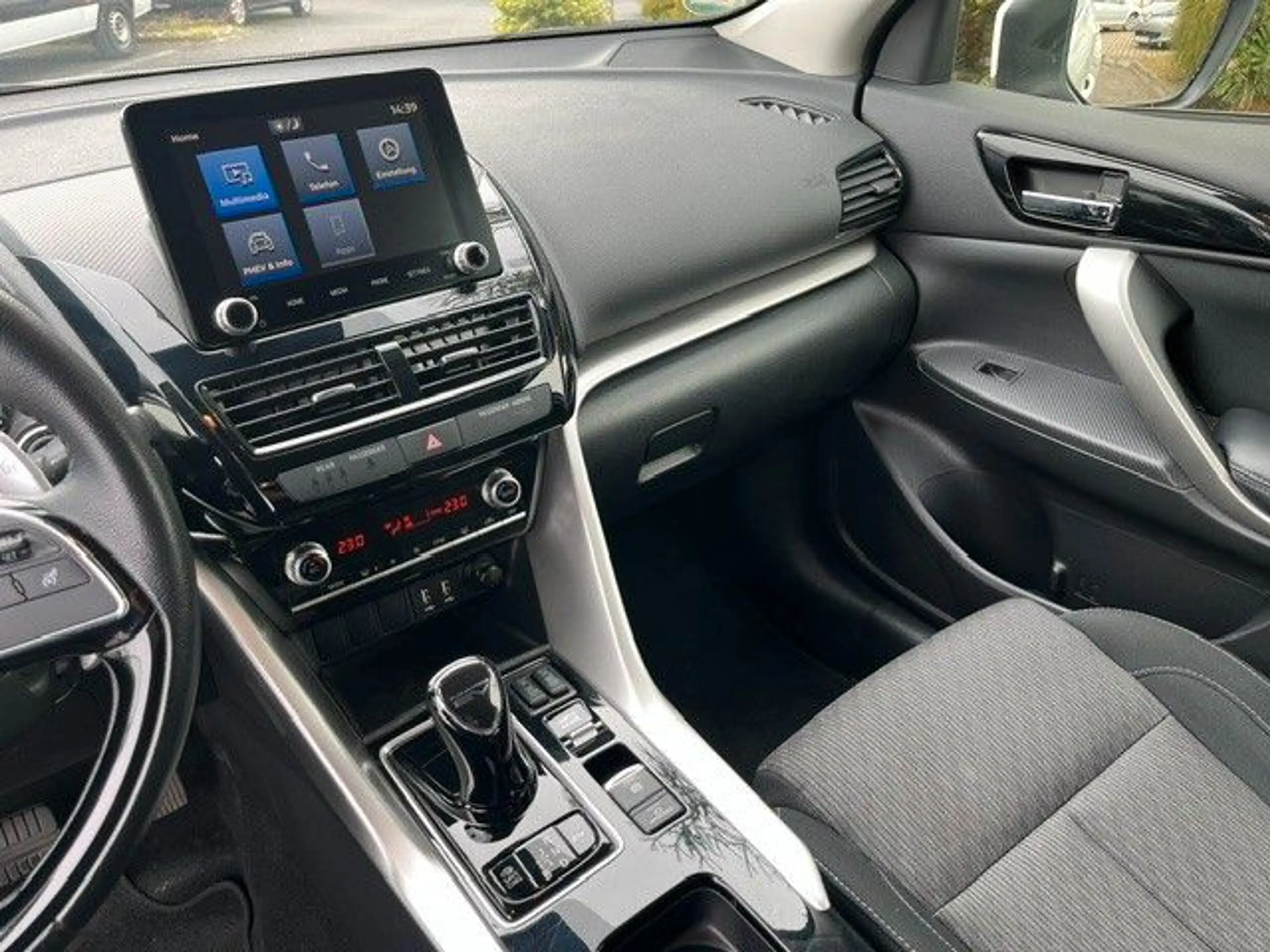 Mitsubishi Eclipse Cross Basis Hybrid 4WD — photo 13