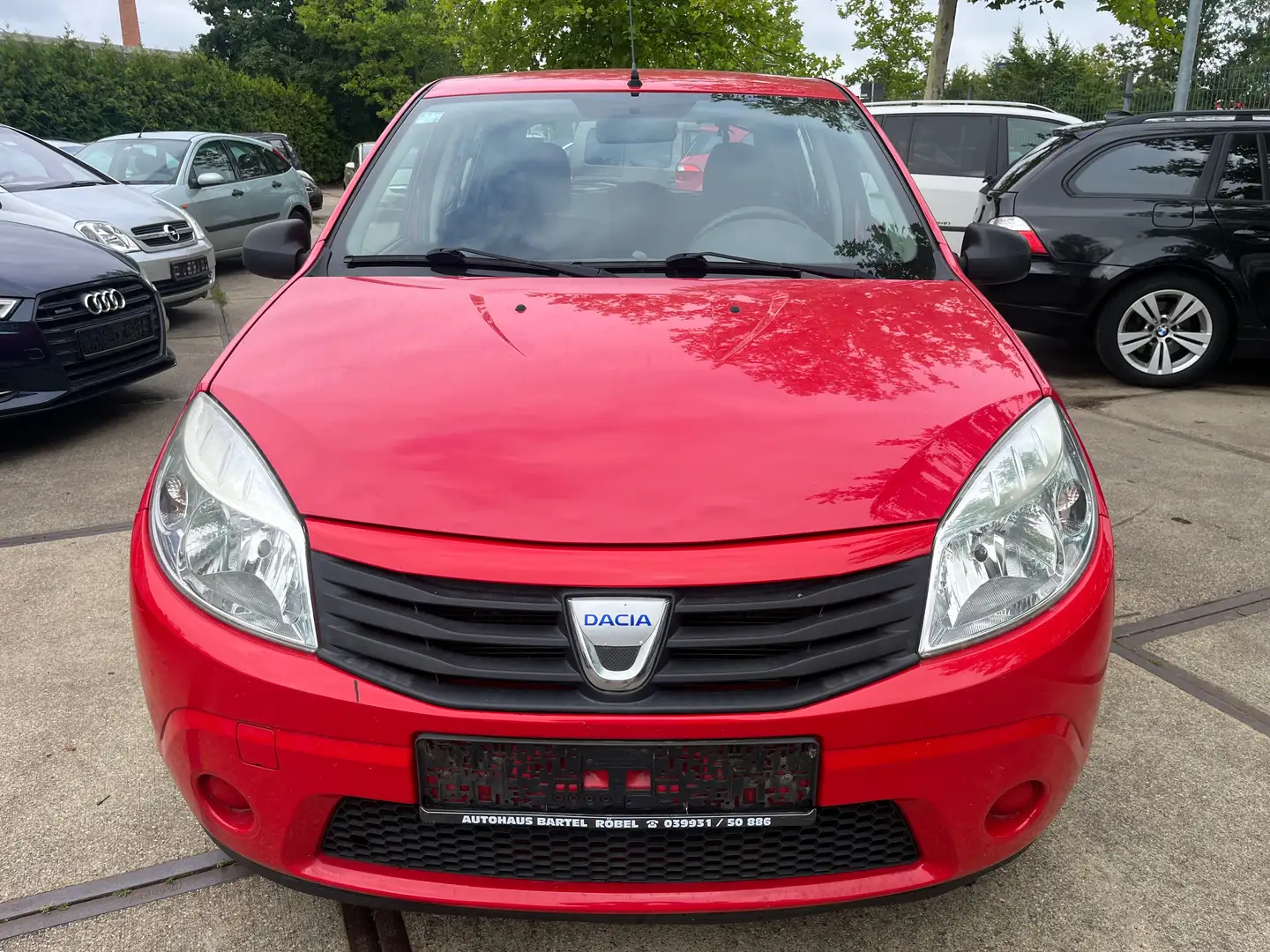 Dacia Sandero 1.4 MPI Servo Klima *kein Tüv* Rot - 2