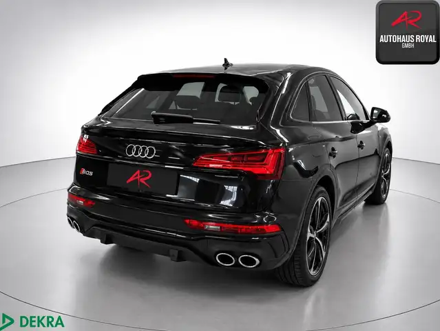 Audi SQ5 view 2