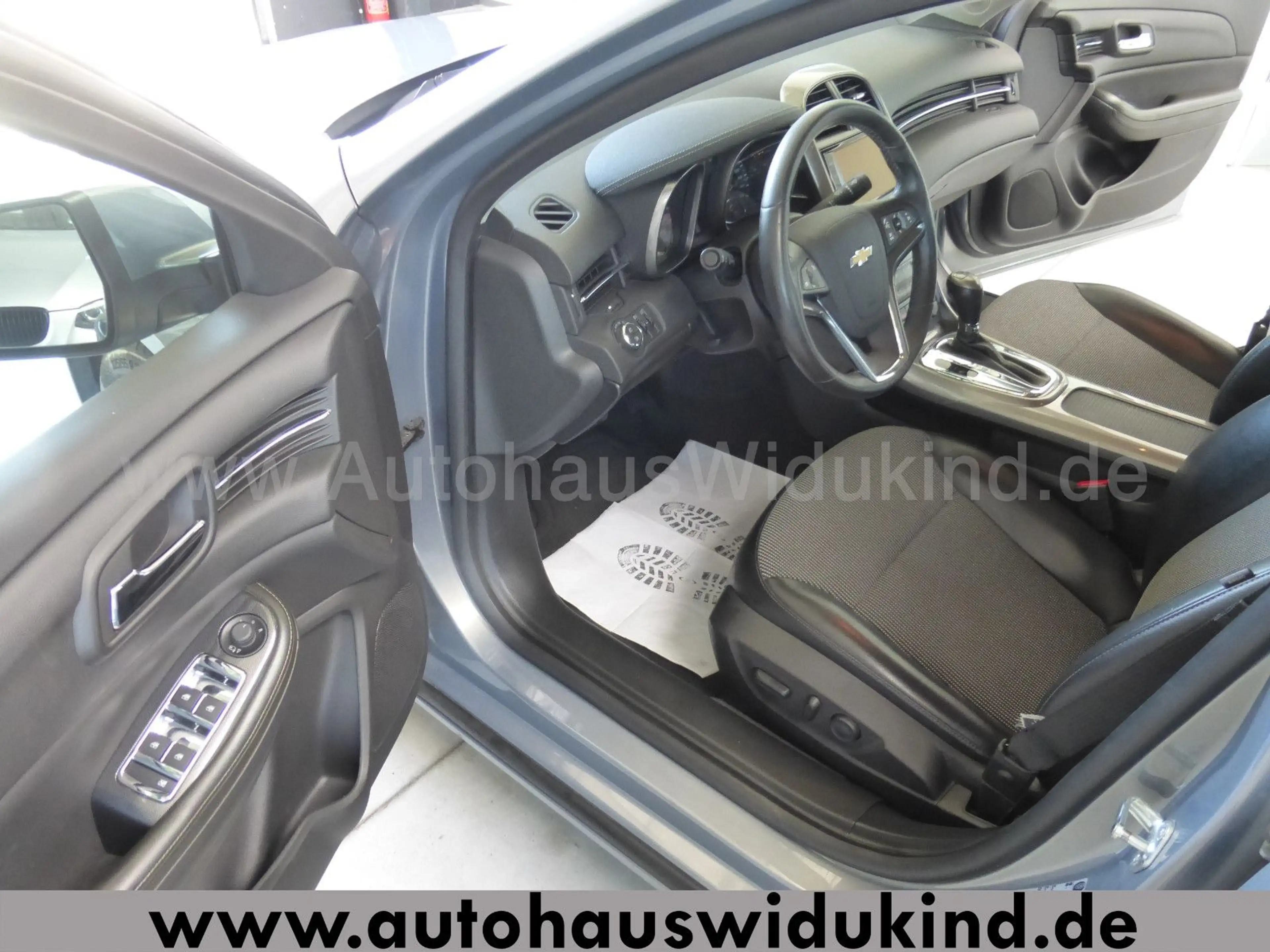 Chevrolet Malibu LT+ Limousine Autom. Navi Leder 1.HAND — photo 9