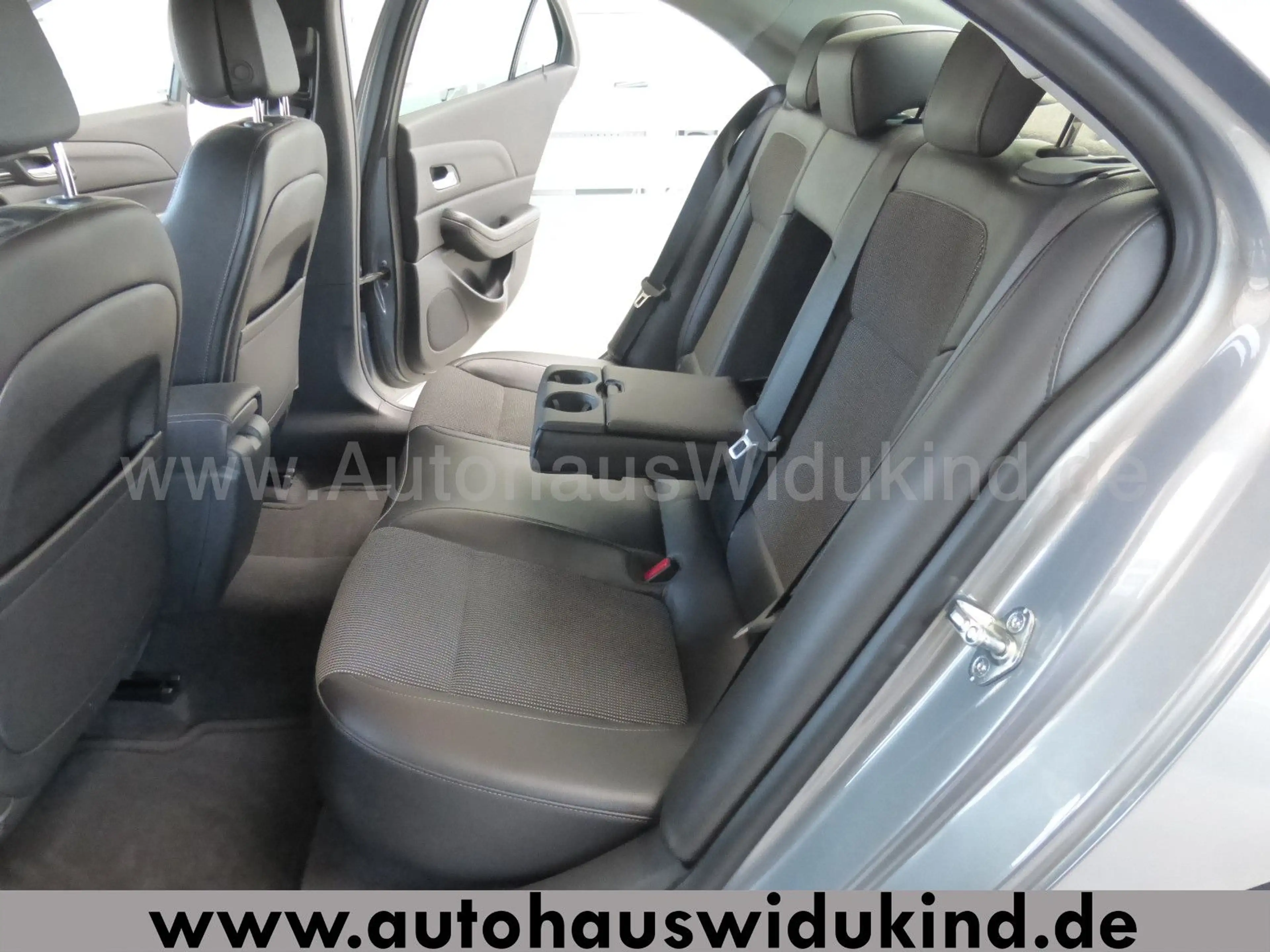 Chevrolet Malibu LT+ Limousine Autom. Navi Leder 1.HAND — photo 13