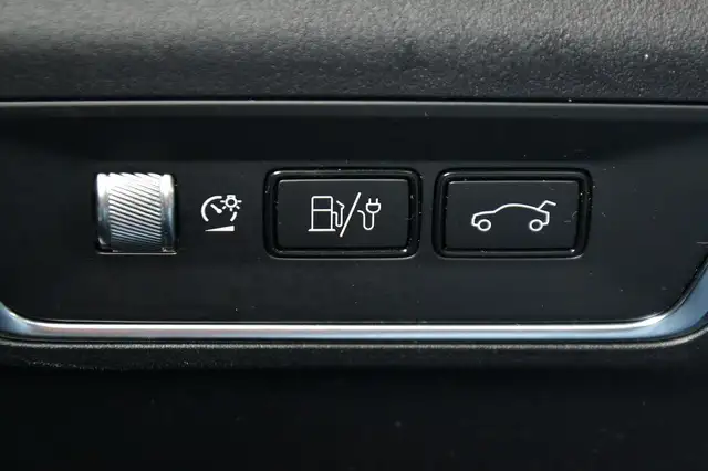 Lynk & Co 01 view 20