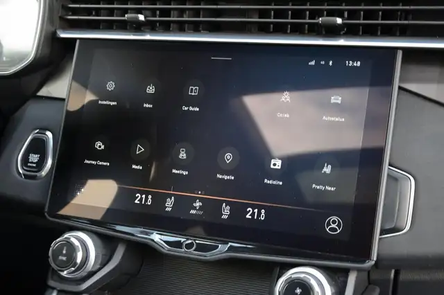 Lynk & Co 01 view 24