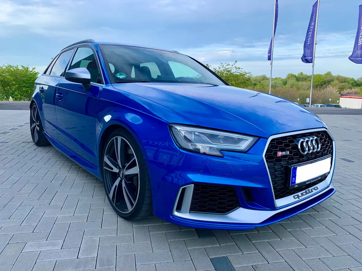 Audi RS3 RS3 Sportback S tronic Albastru - 1