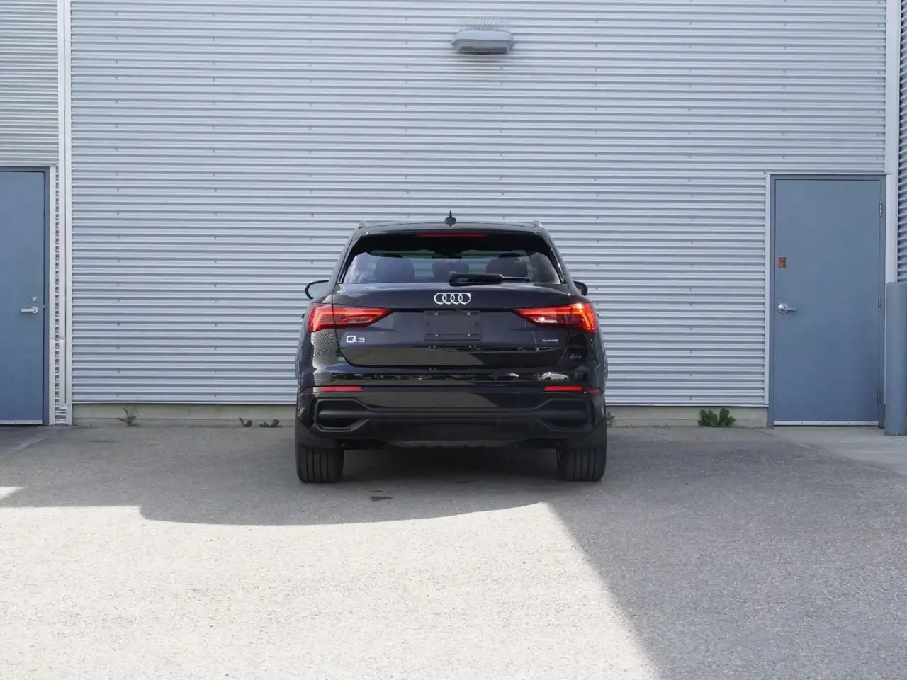 Audi Q3 photo Audi Q3