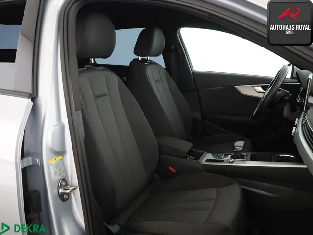 Audi A4 view 11