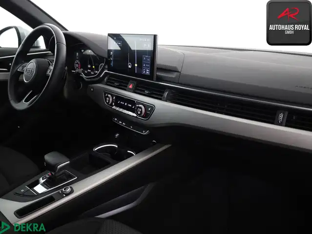 Audi A4 view 10
