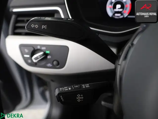 Audi A4 view 15