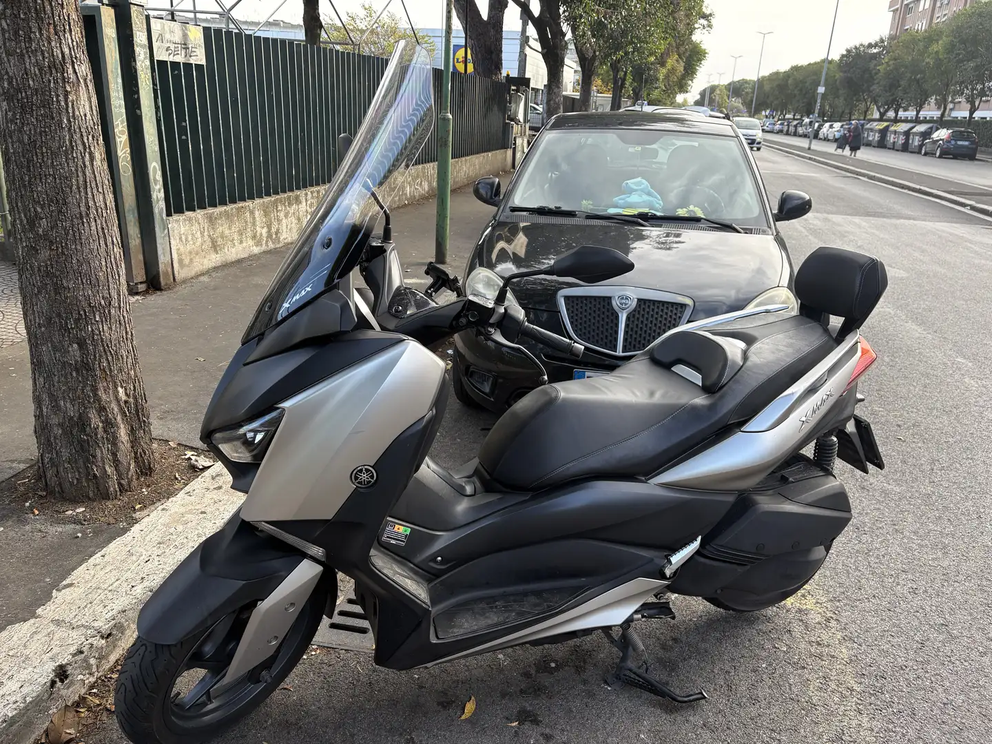 Yamaha X-Max 300 Abs - 1