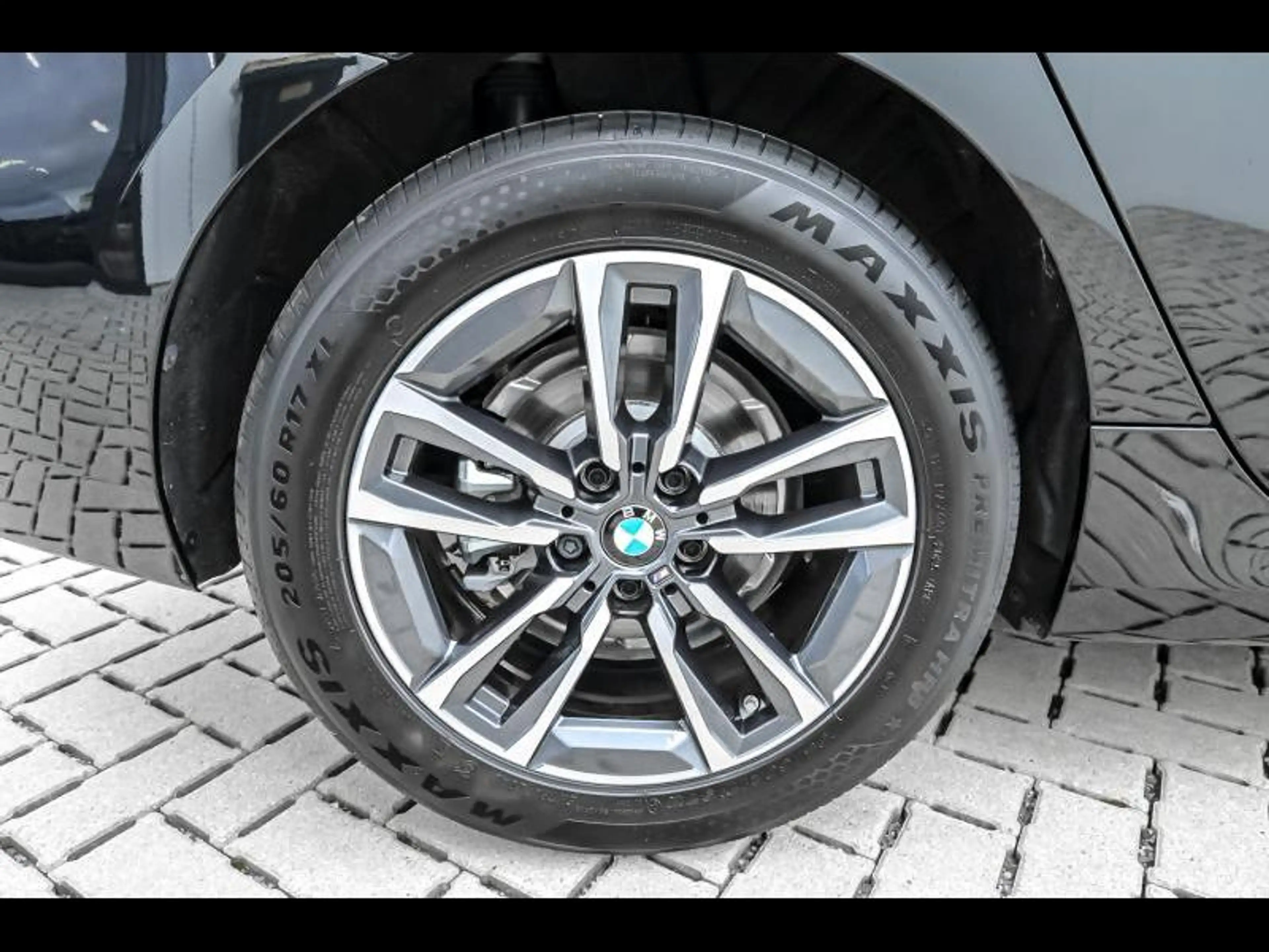 BMW 216 Active Tourer — photo 8