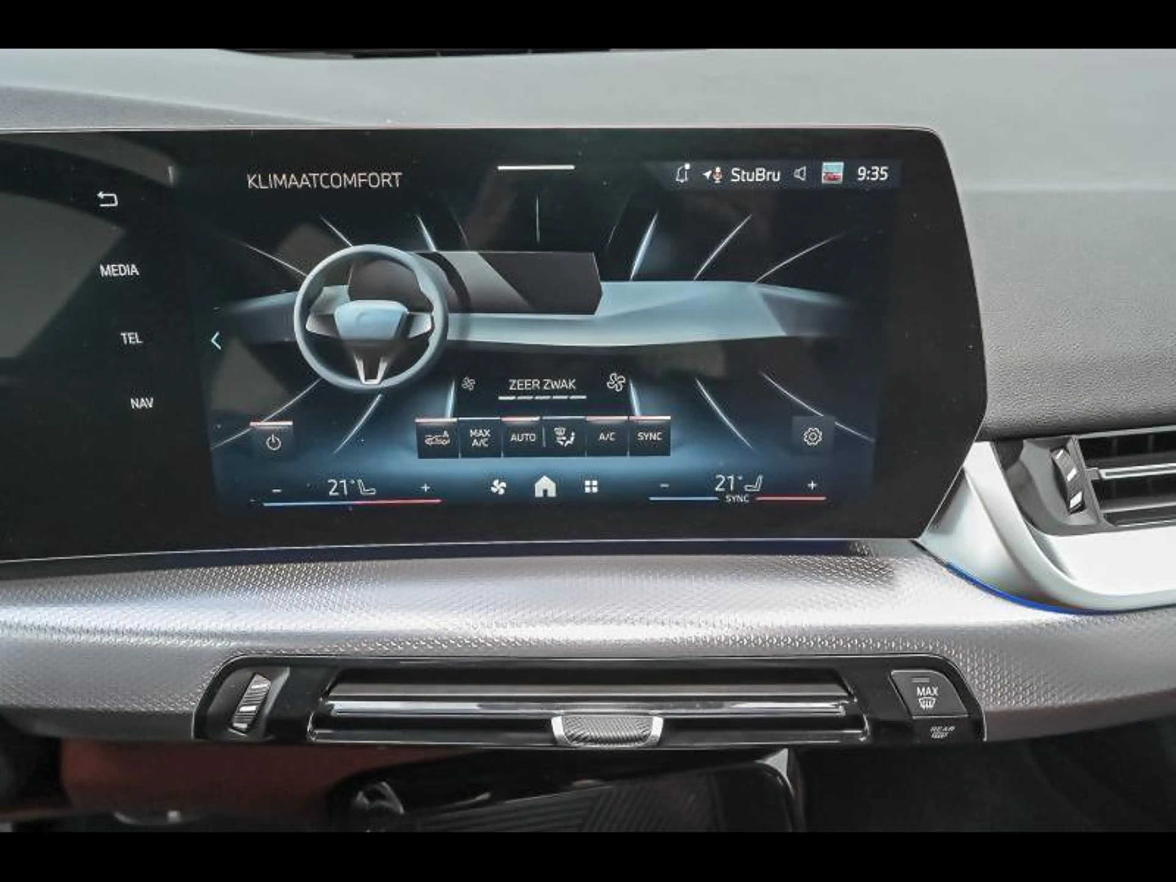 BMW 216 Active Tourer — photo 12