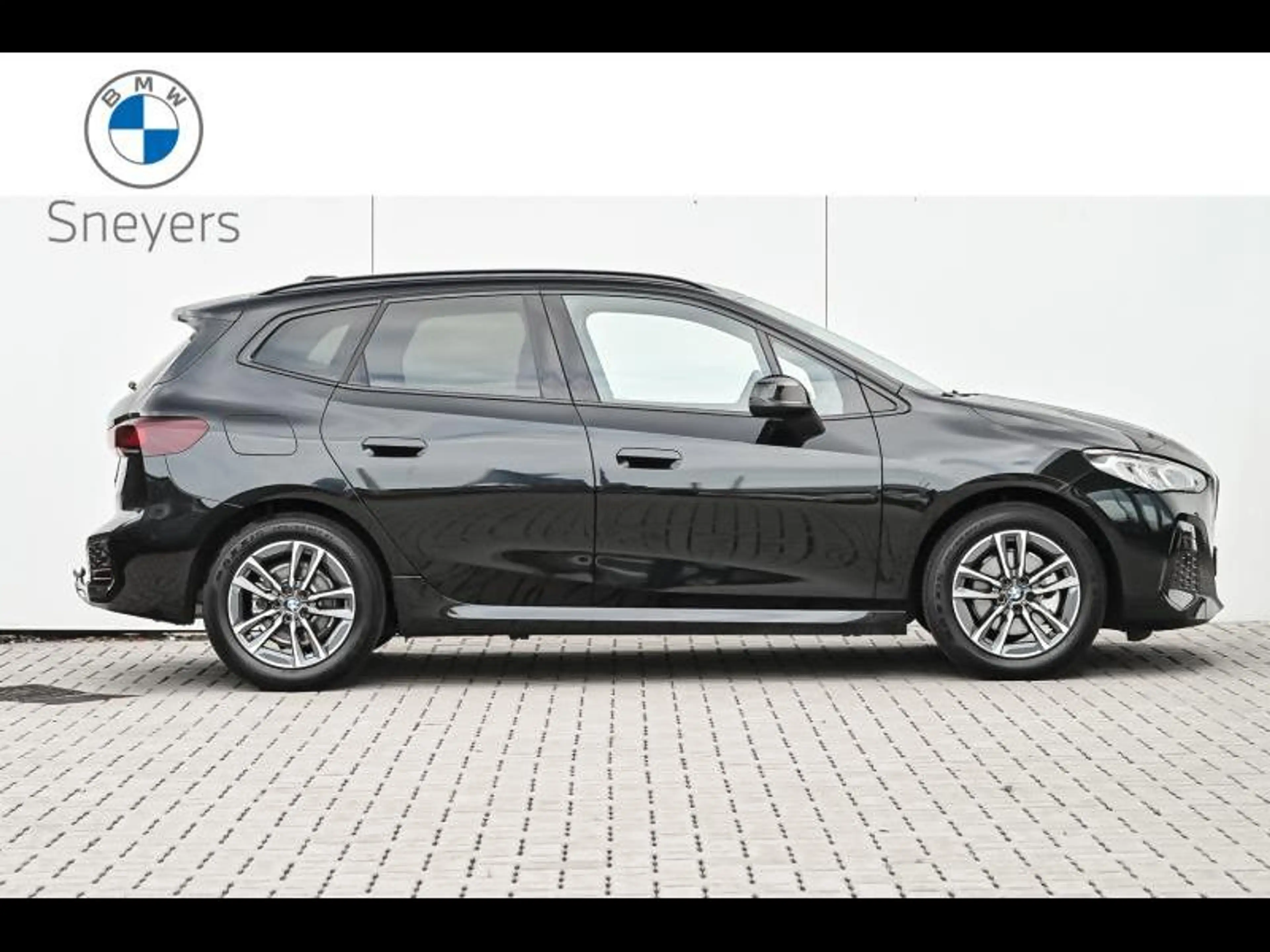 BMW 216 Active Tourer — photo 3