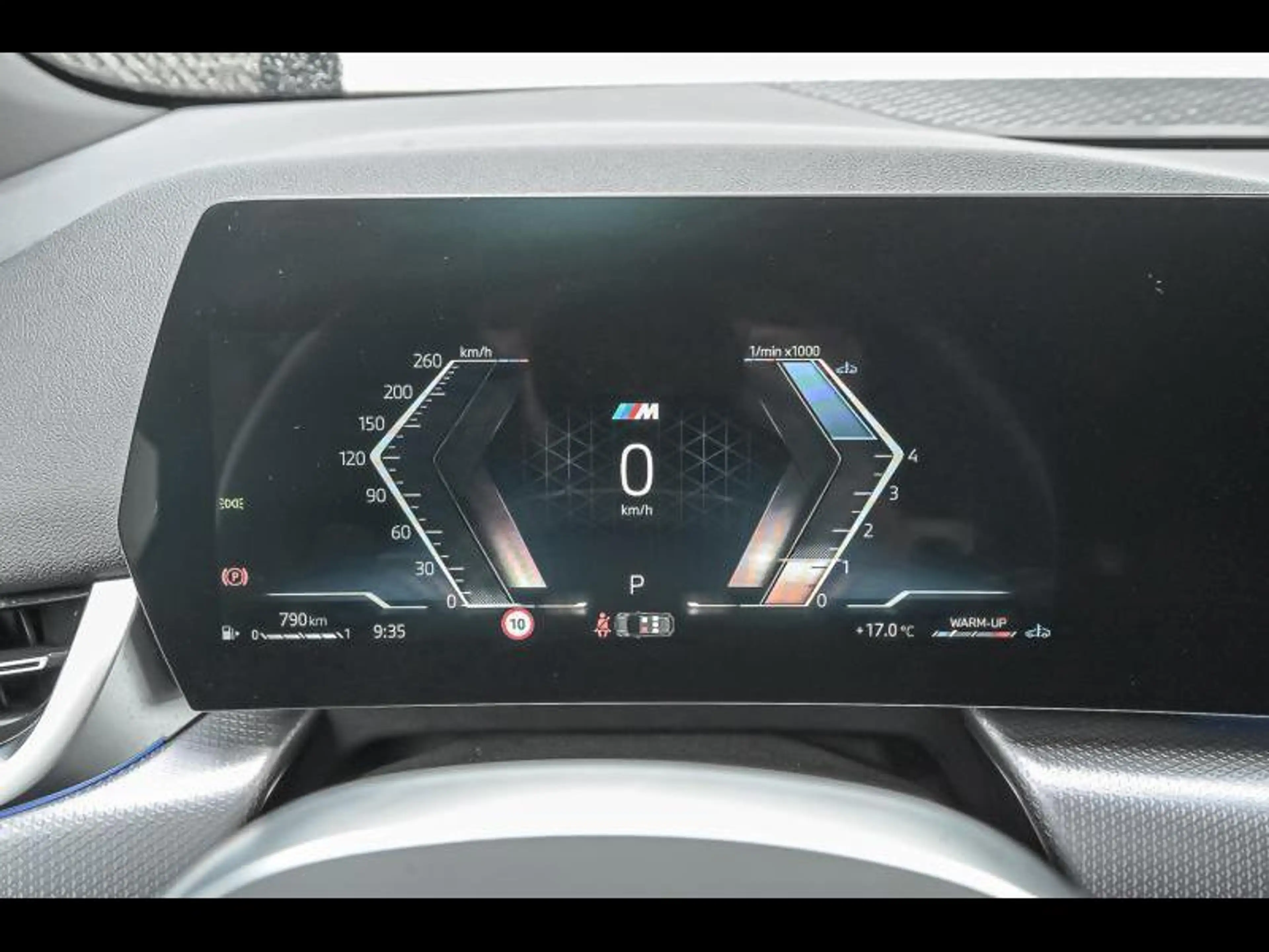 BMW 216 Active Tourer — photo 10