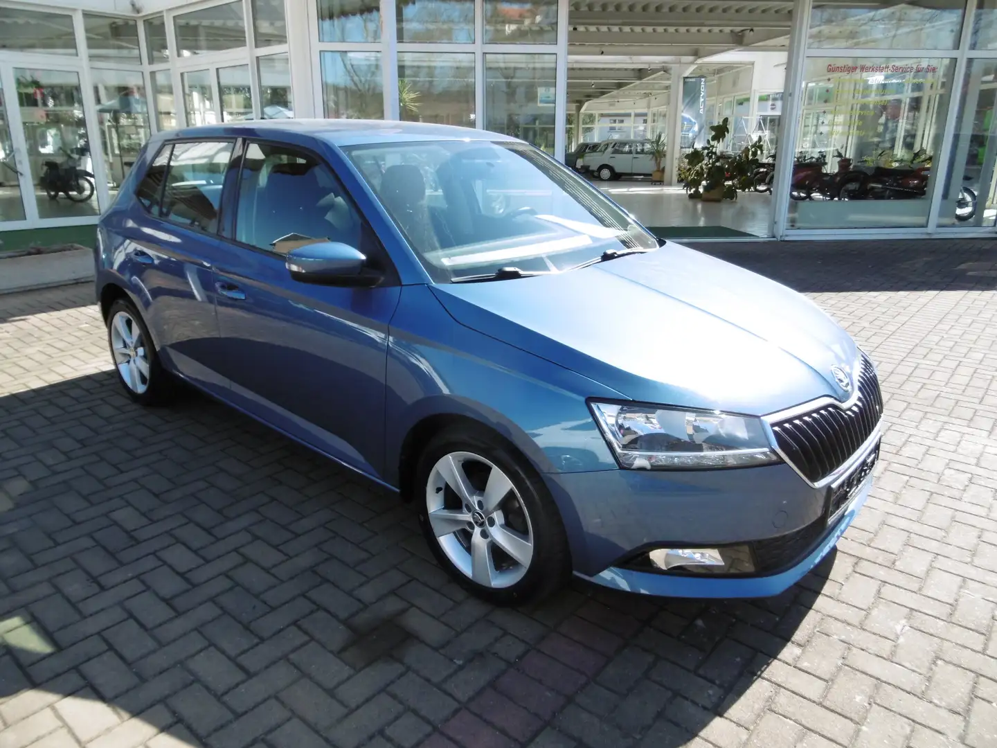 Skoda Fabia Cool Plus 1,0 TSI Blau - 2