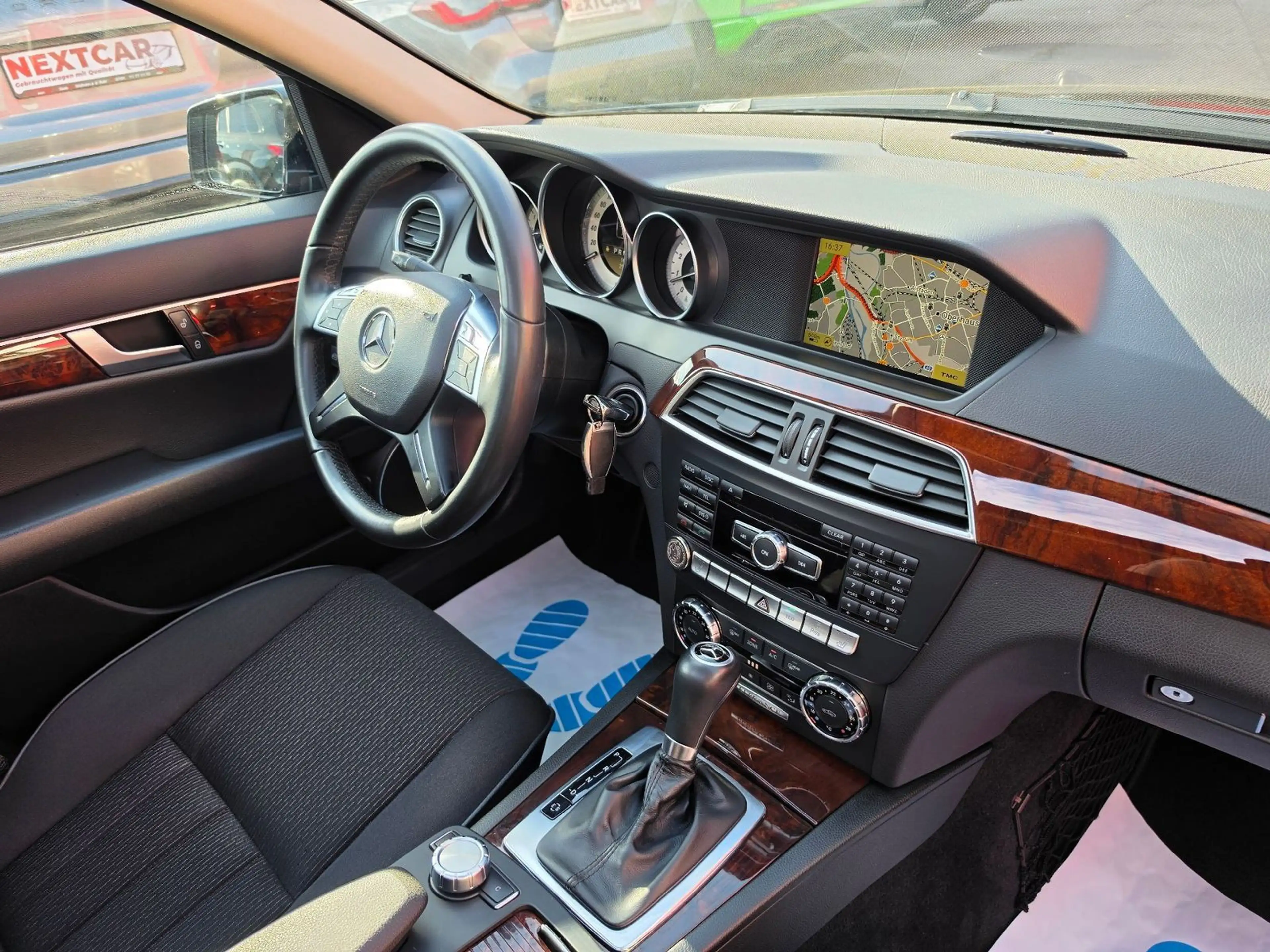 Mercedes-Benz C 350 CGI Elegance|Auto|S-Dach|Navi|AHK|BI-Xenon — photo 12