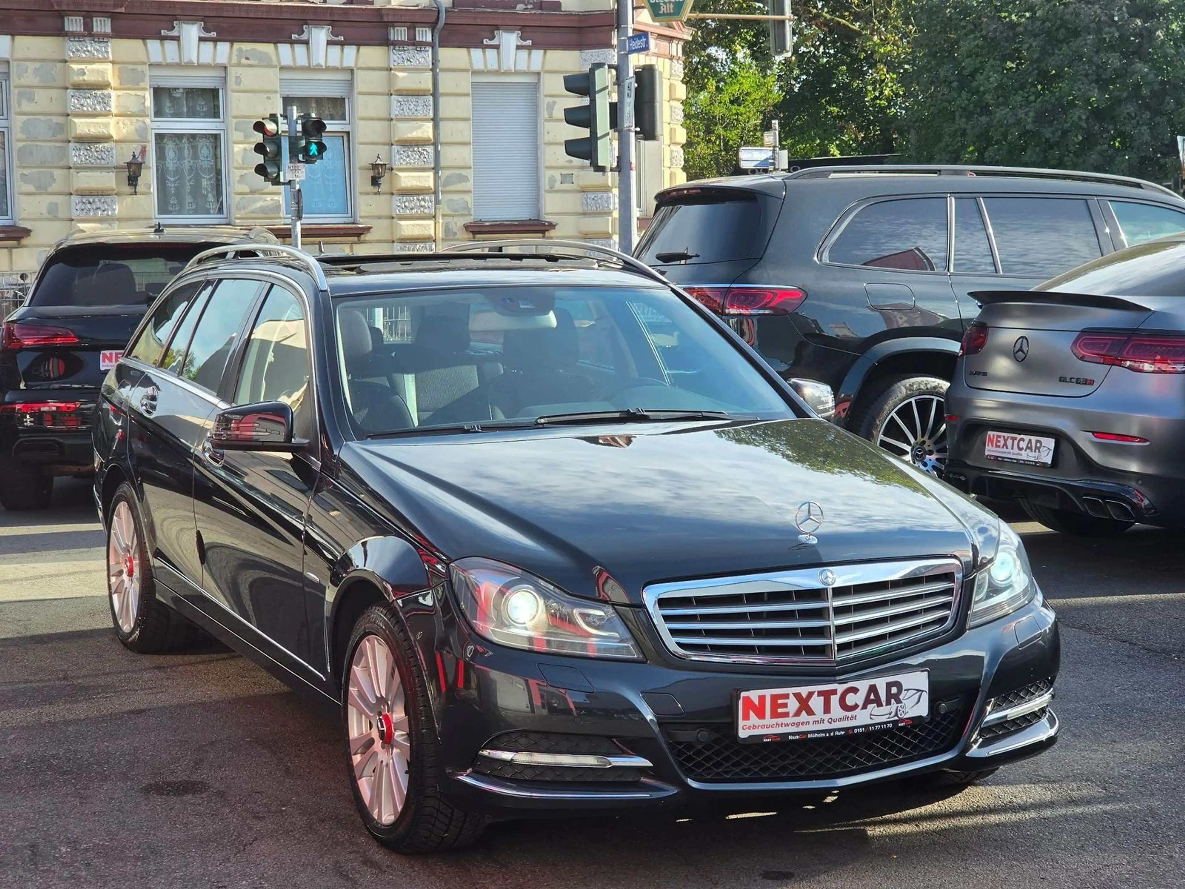 Mercedes-Benz C 350 CGI Elegance|Auto|S-Dach|Navi|AHK|BI-Xenon — photo 3