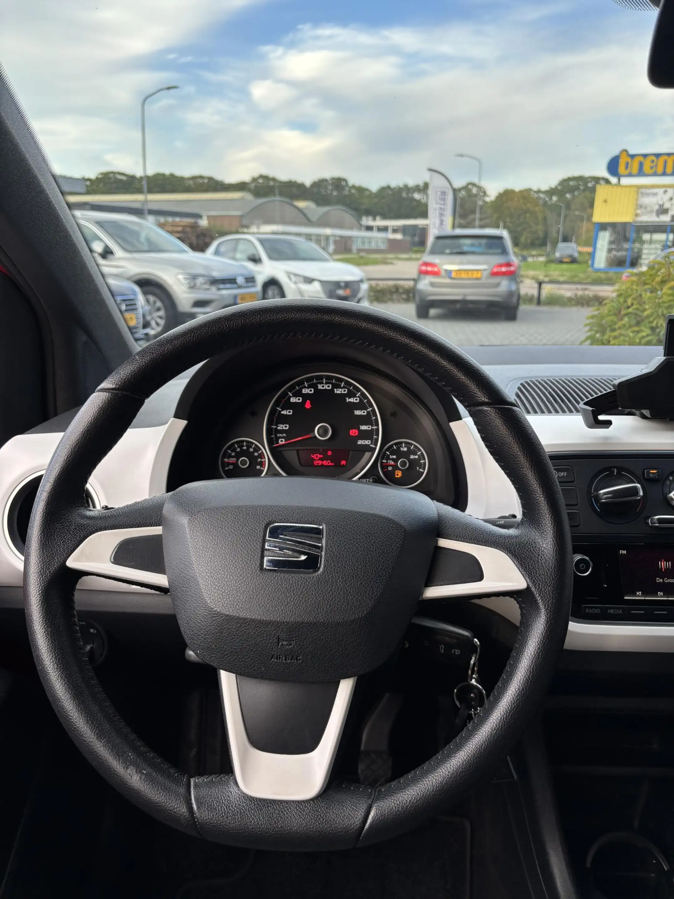 SEAT Mii 1.0 Style Intense |Stoelverwarming|Parkeersensoren — photo 6