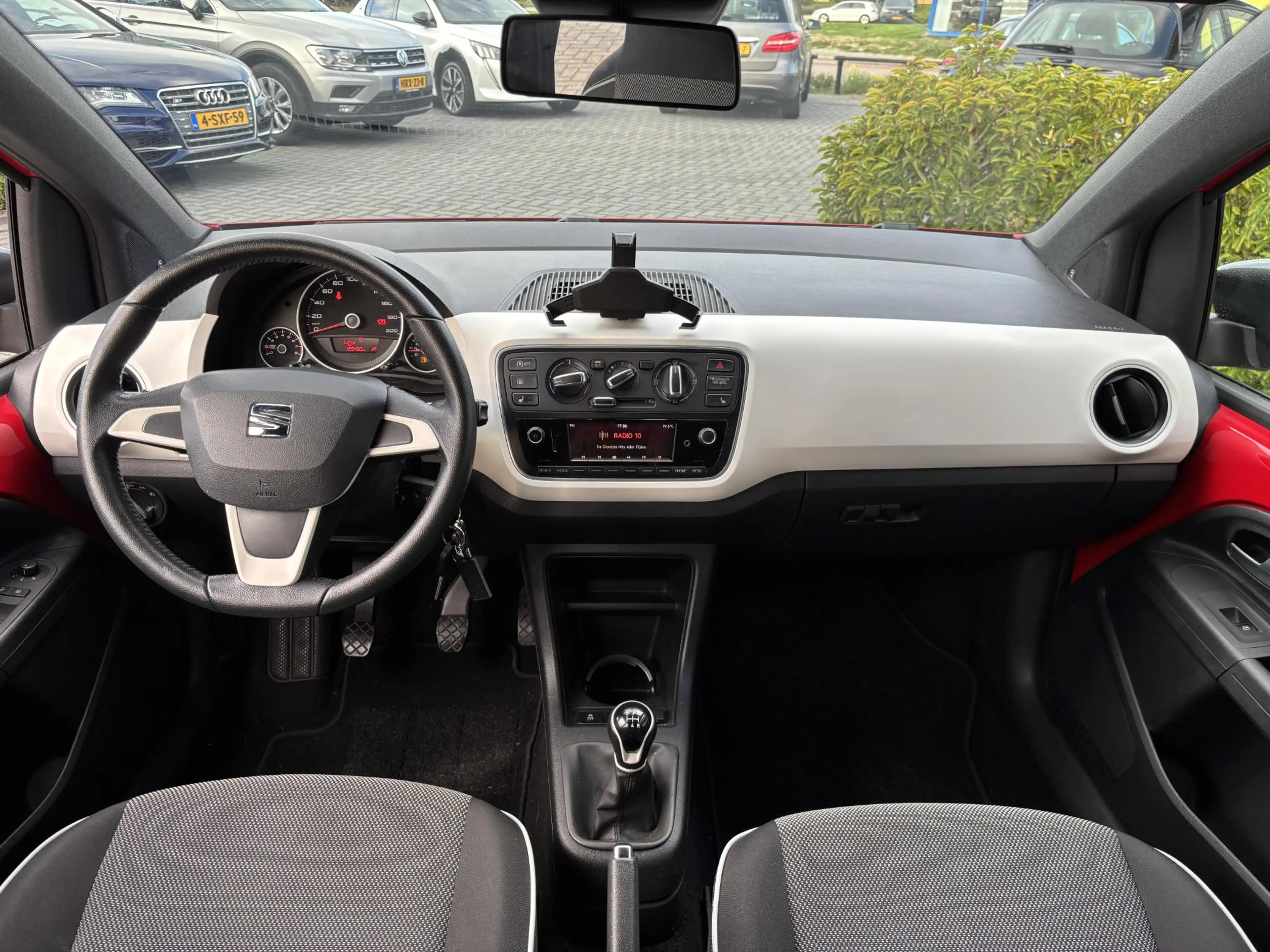 SEAT Mii 1.0 Style Intense |Stoelverwarming|Parkeersensoren — photo 3