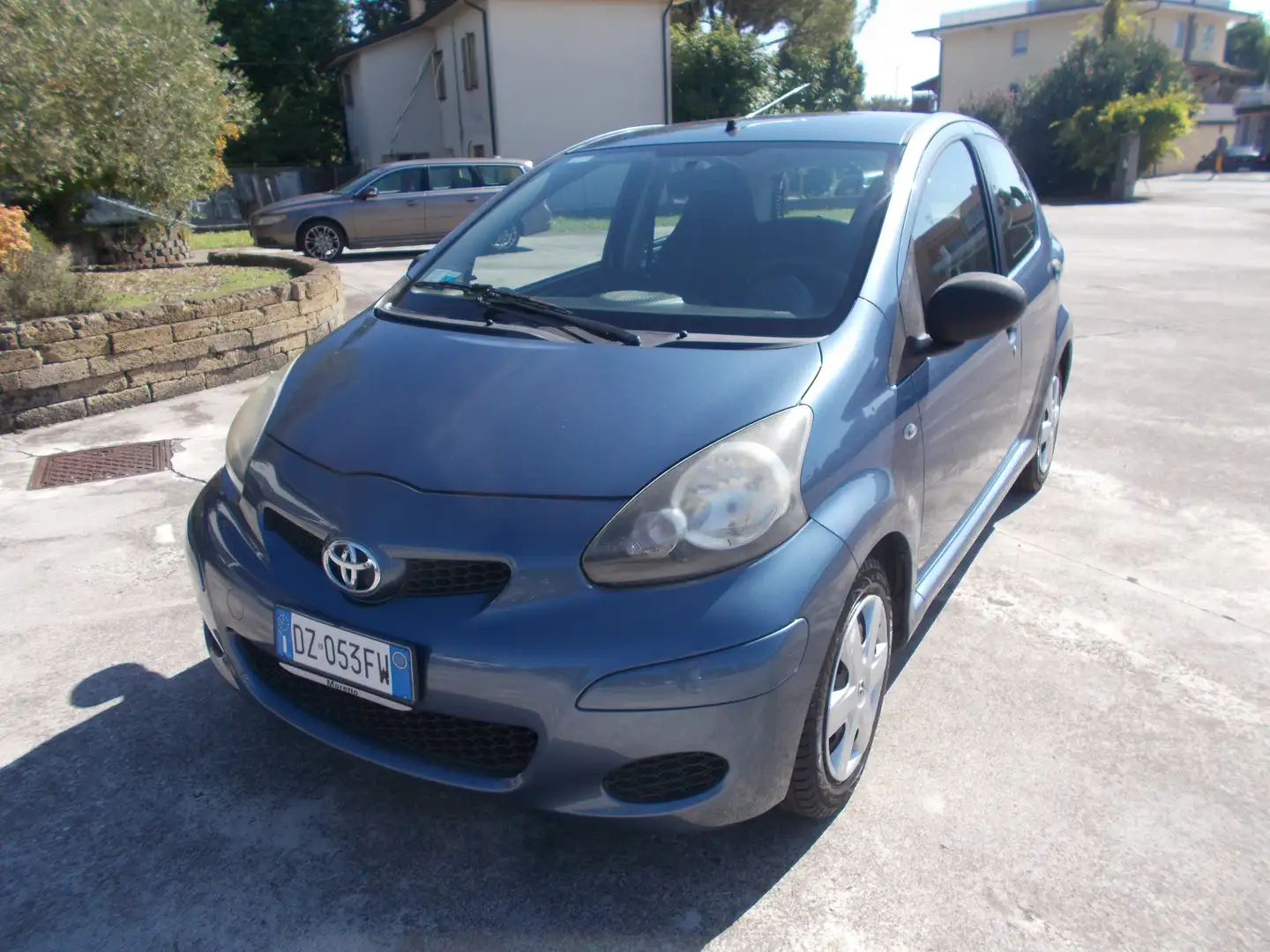 Toyota Aygo 1.0 Now FL 5 PORTE Grigio - 2