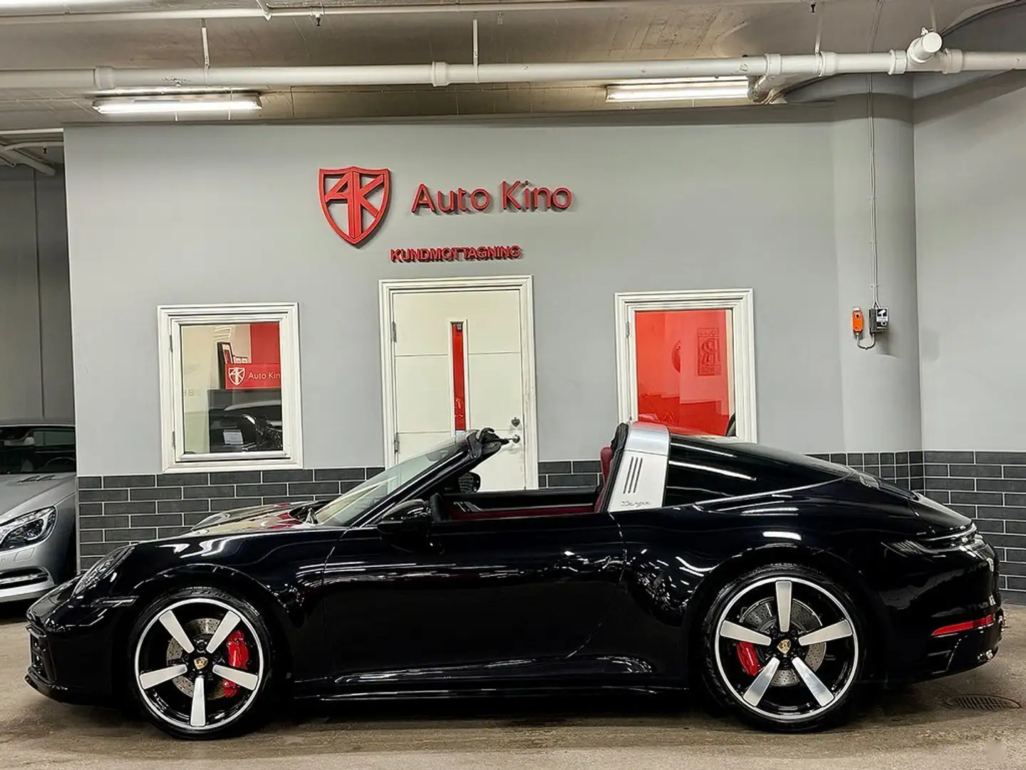 Porsche 911 type 992 3.0 Carrera 4s Targa PDK 450 ch Black - 2