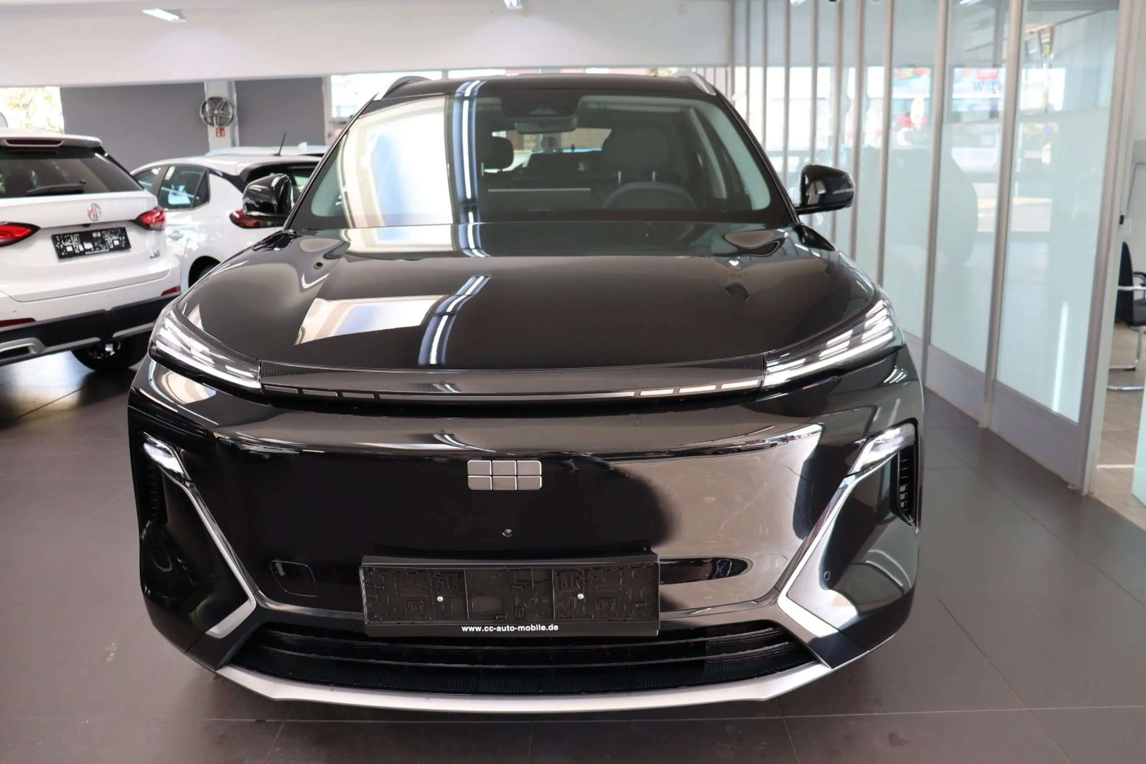 Geely Starray EM-i MAX+ PHEV E.Heck Pano HUD PDC V+h — photo 2