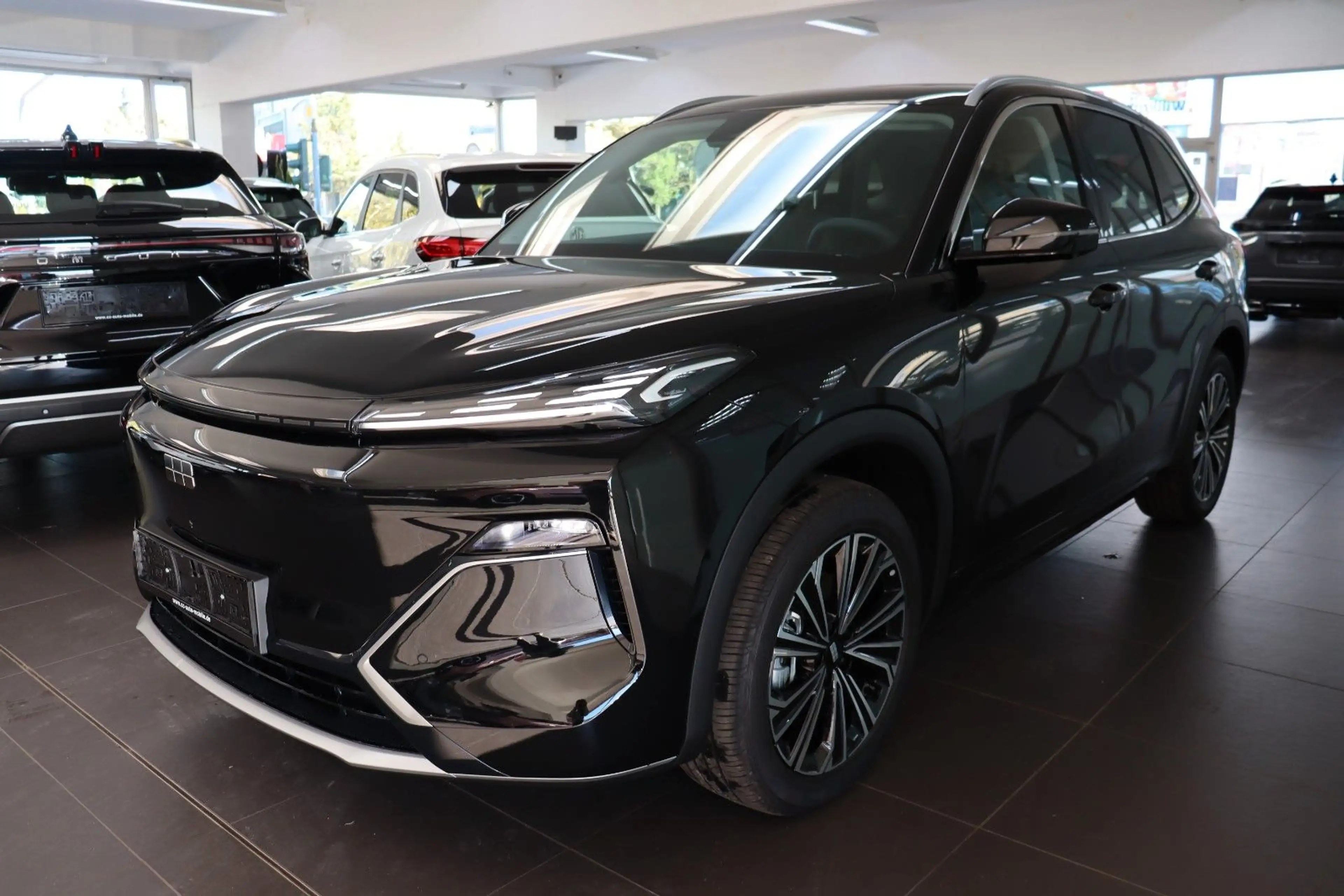 Geely Starray EM-i MAX+ PHEV E.Heck Pano HUD PDC V+h