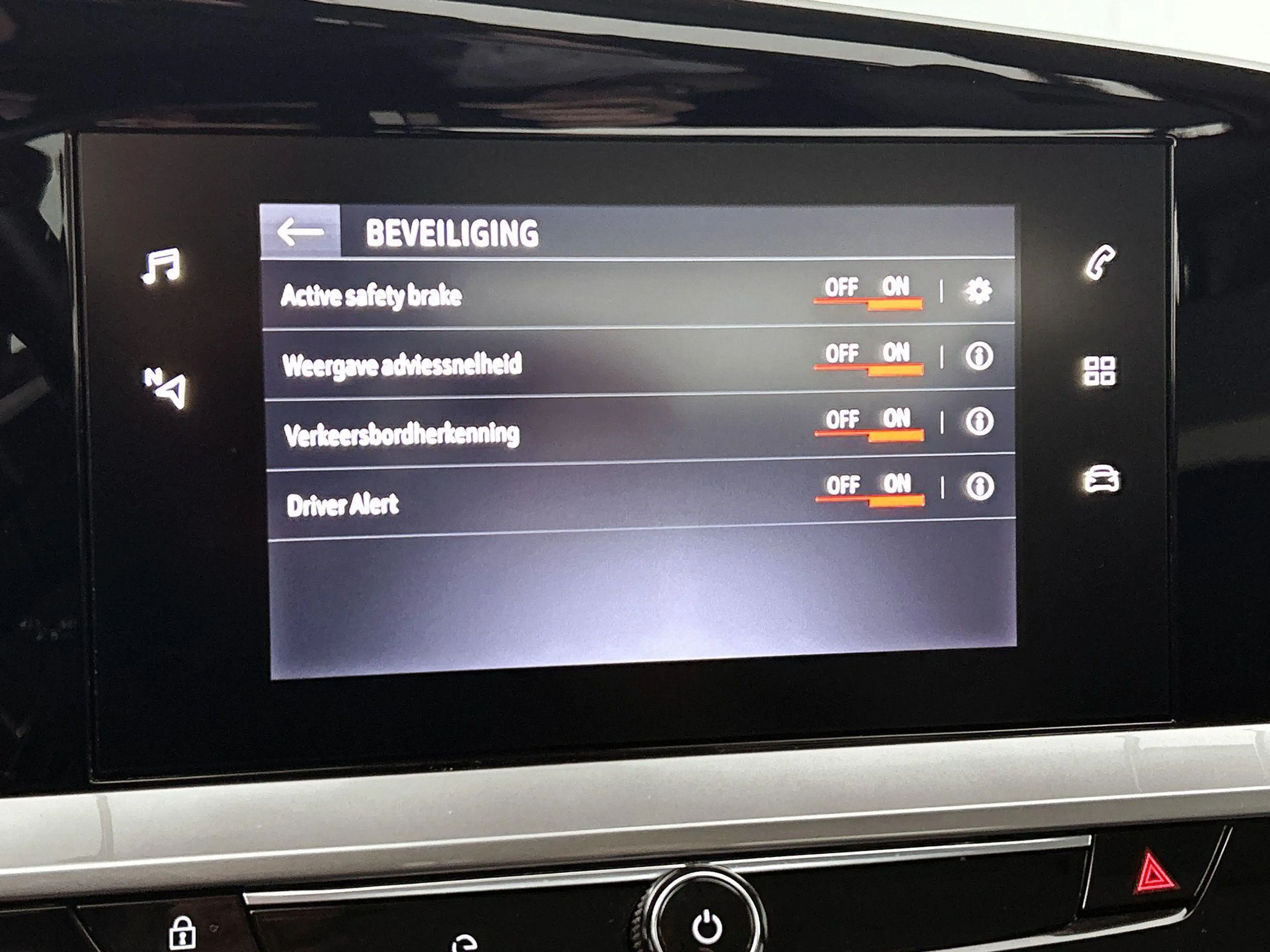 Opel Mokka-E Elegance 50-kWh 11kw bl. | Climate control | Stoel — photo 13