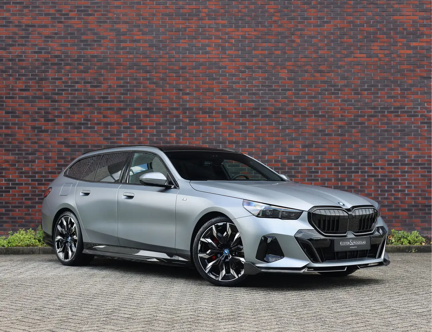 BMW 530 5-serie Touring 530e Touring | M performance - Pan Grijs - 1