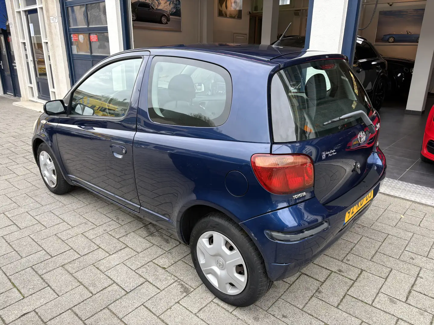 Toyota Yaris 1.3 VVT-i Sol AIRCO/NW APK 11-2026 Blauw - 2