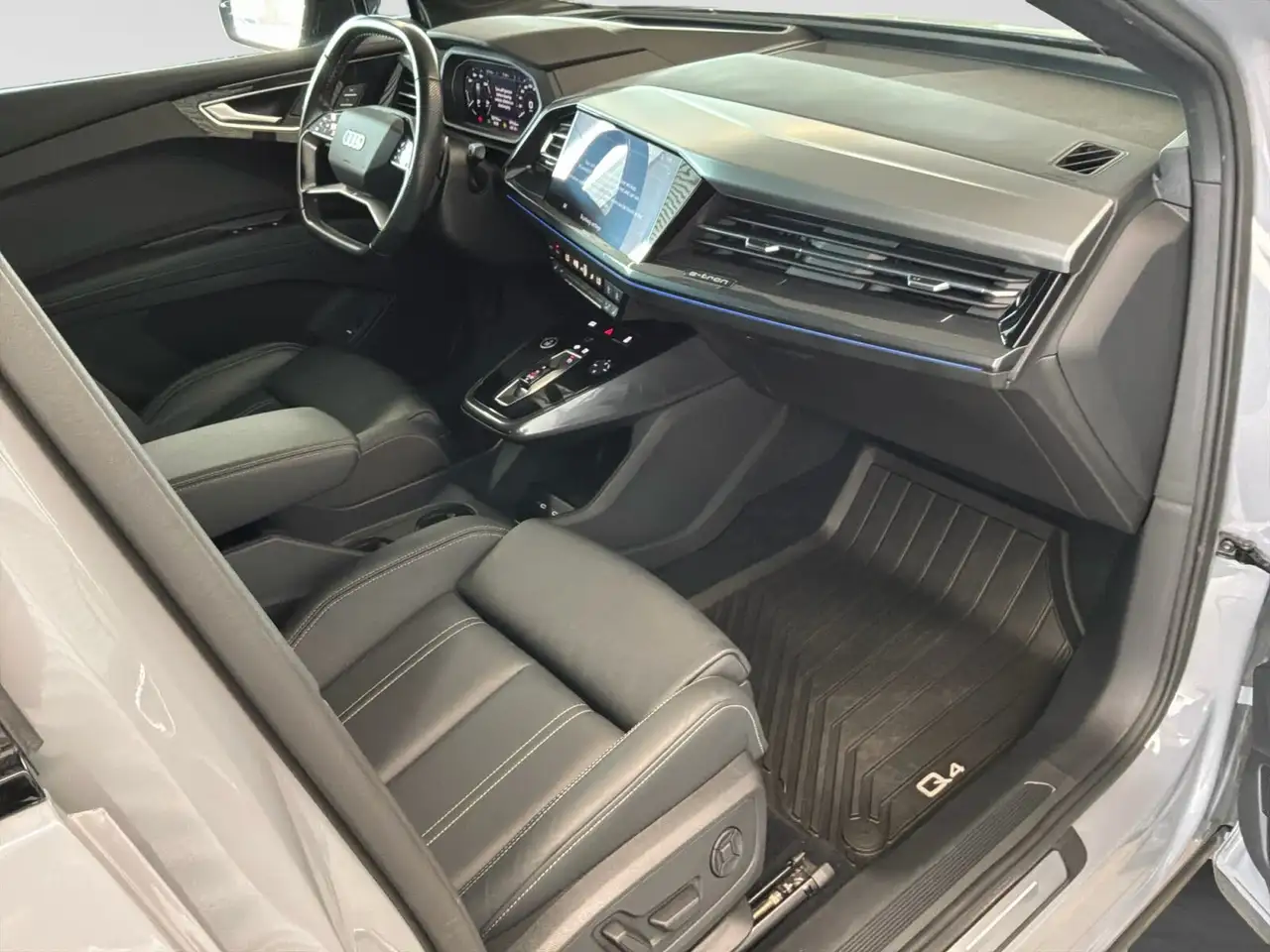 Audi Q4 e-tron снимка Audi Q4 e-tron